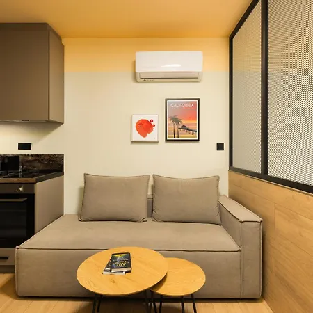Ermou Boutique By Nest *